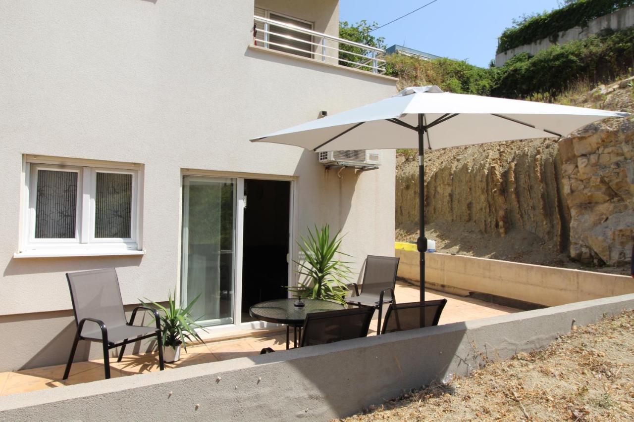 Macadamia Apartment With Garage Parking Split Exterior foto