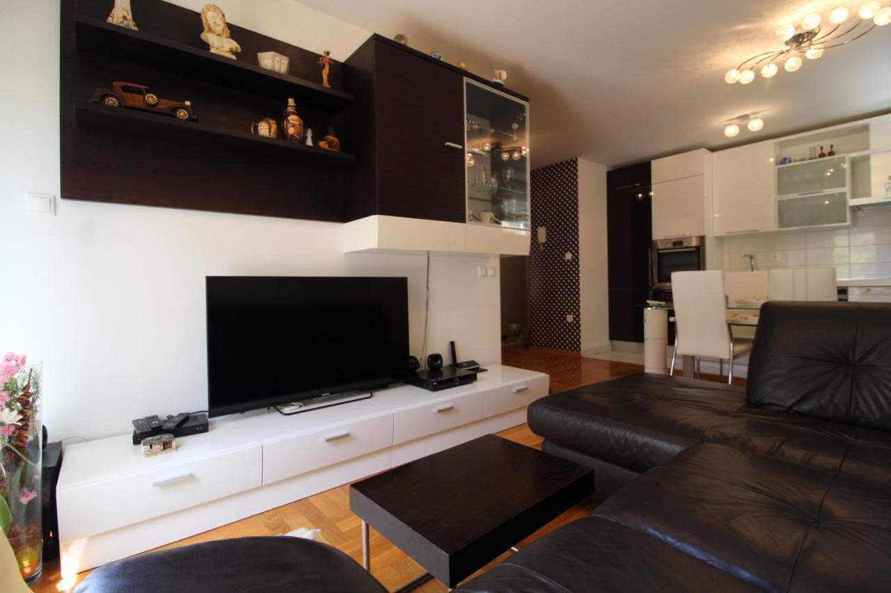 Macadamia Apartment With Garage Parking Split Exterior foto