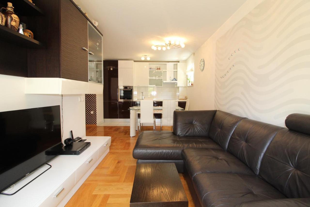 Macadamia Apartment With Garage Parking Split Exterior foto