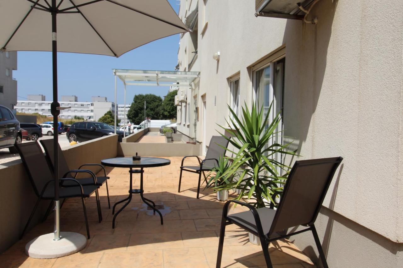 Macadamia Apartment With Garage Parking Split Exterior foto
